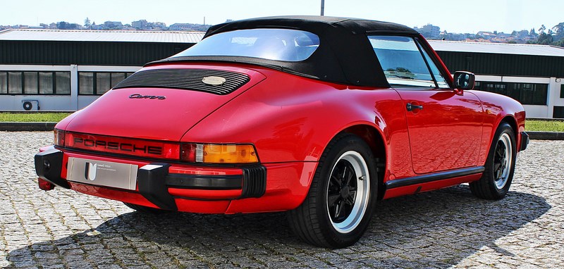 1986 Porsche 911 Carrera 3.2 Cabriolet